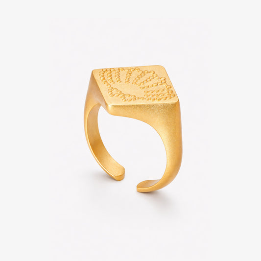 gold dotted signet ring